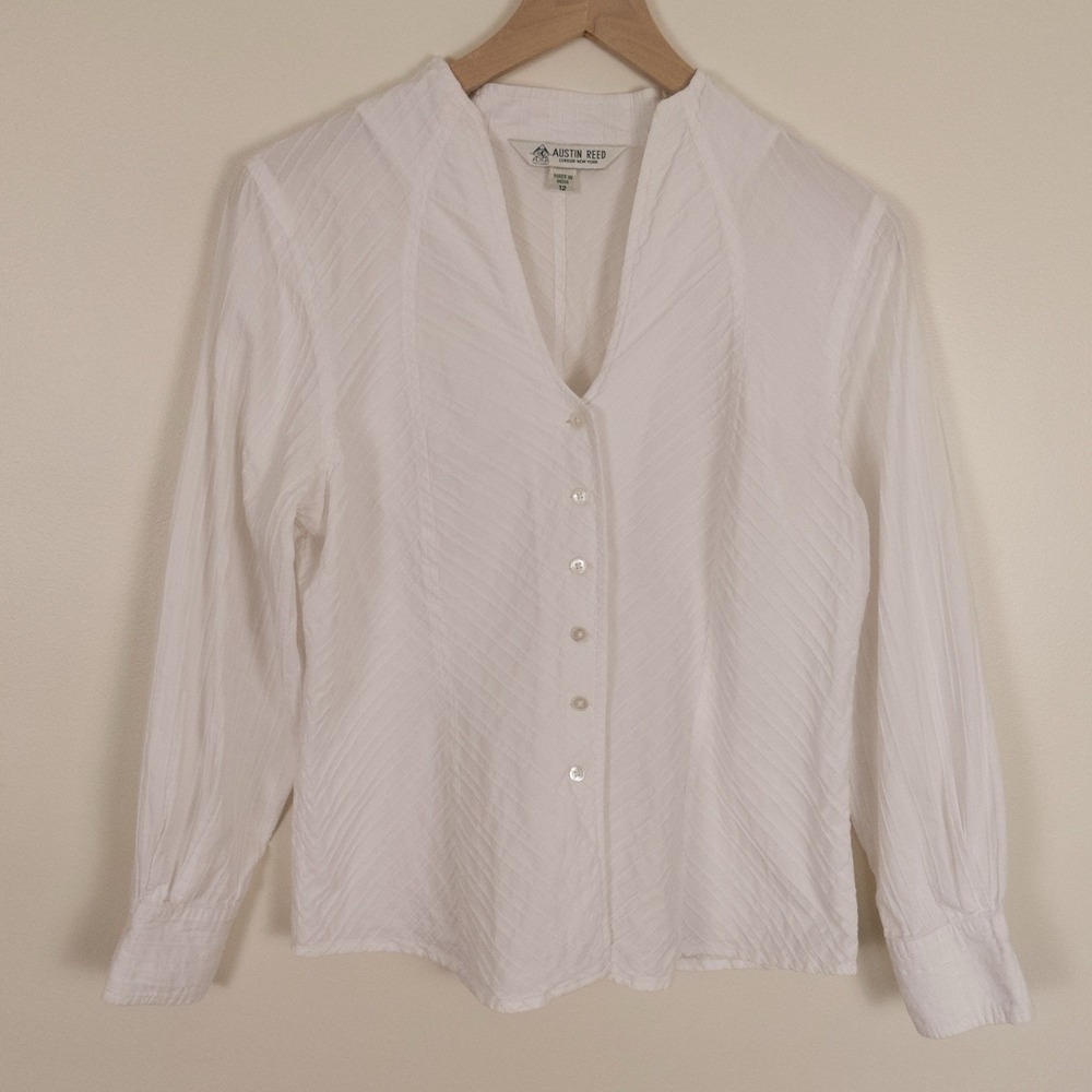 Austin Reed London-NewYork White Button Up V-Neck Nehru Collar Classic Staple 12